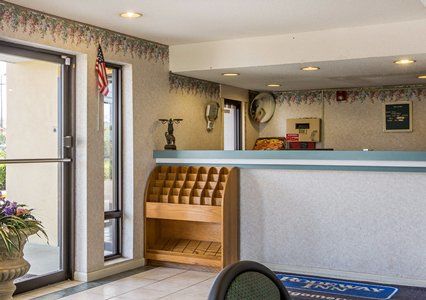 Rodeway Inn Montgomery Interior photo