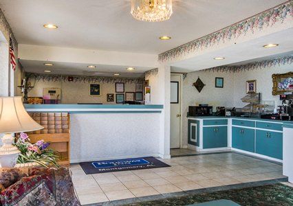 Rodeway Inn Montgomery Interior photo
