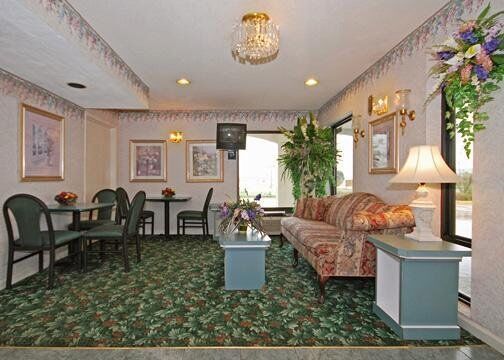 Rodeway Inn Montgomery Exterior photo