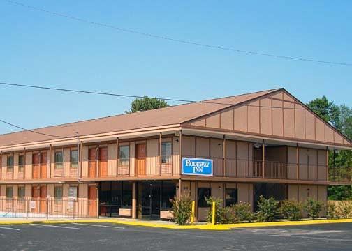 Rodeway Inn Montgomery Exterior photo